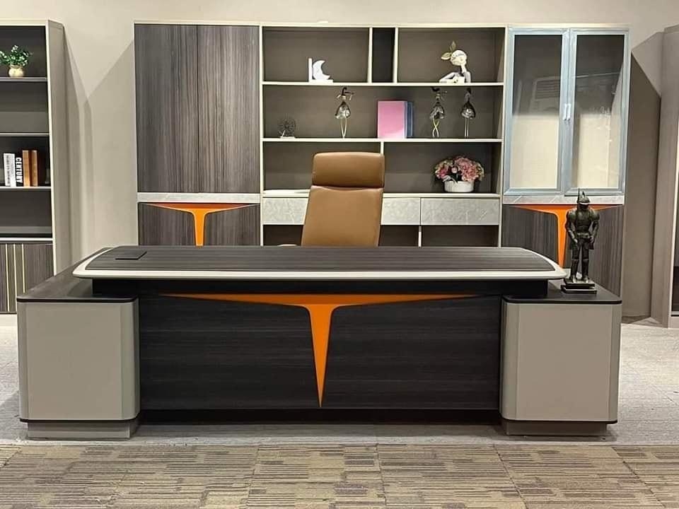 Modern MDF Wood Manager'S Desk, 220X220X70 Cm - Dark Brown Yellow