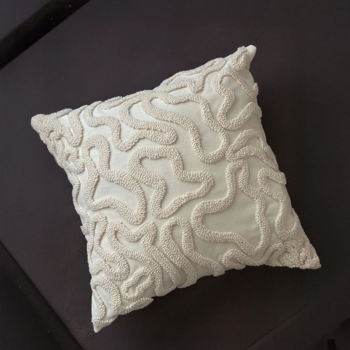 وسادة ديكور كتان اوف وايت  - 45x45 سم